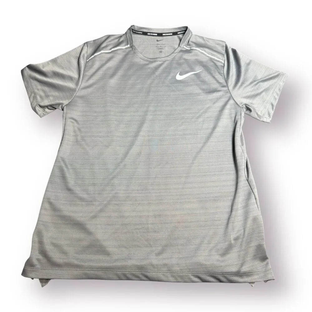 Nike Dri-Fit‎ Running T-Shirt Size Medium Smoke Grey Miler Shirt Top Athletic